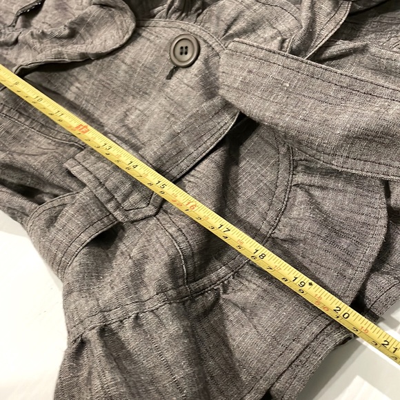 HARVE’ BENARD Ruffle Gray textured  V-Neck wrap Fitted Top size S - Picture 10 of 12